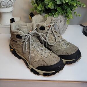 Merrell Moab Mid Waterproof Tan Hiking Boots with Black Accents SZ 7.5